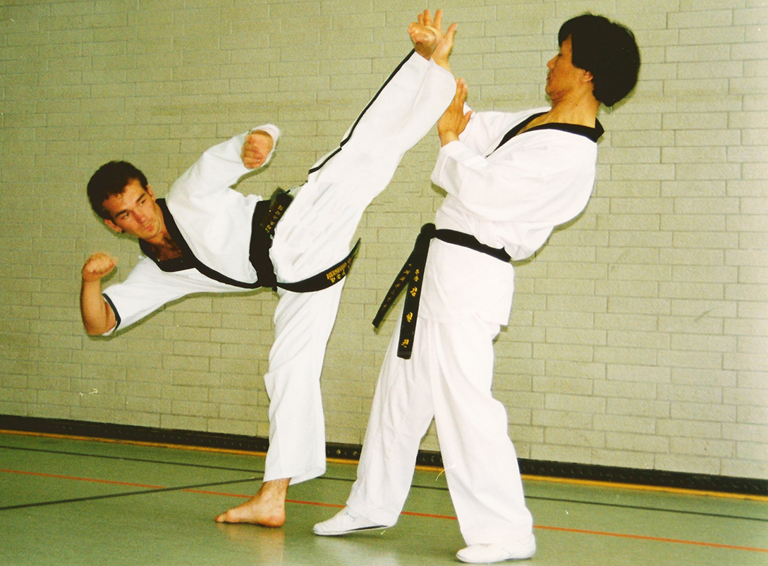 Taekwon-Do Formenlauf und Tritte